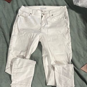 White skinny jeans